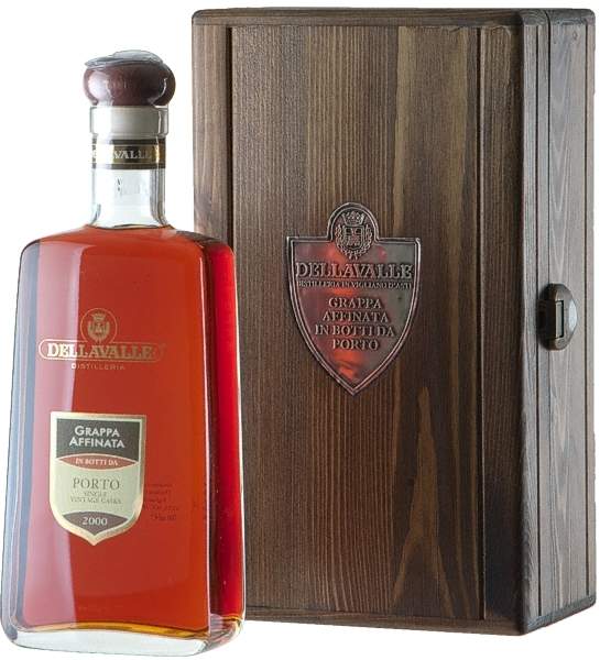 Grappa di Barbera Affinata in Botti di Porto 
